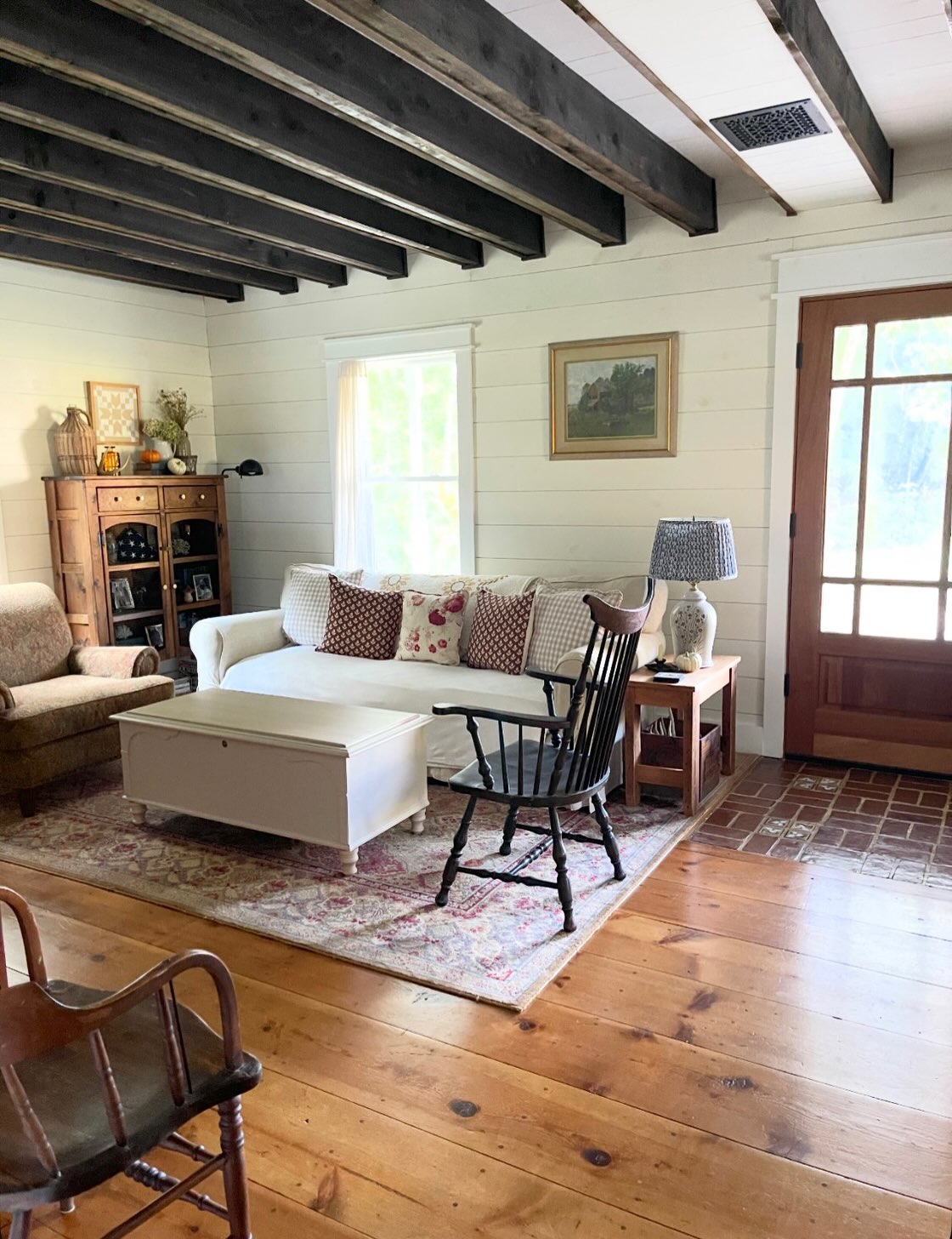 14. Lighten a Country Room with a Painted Chest