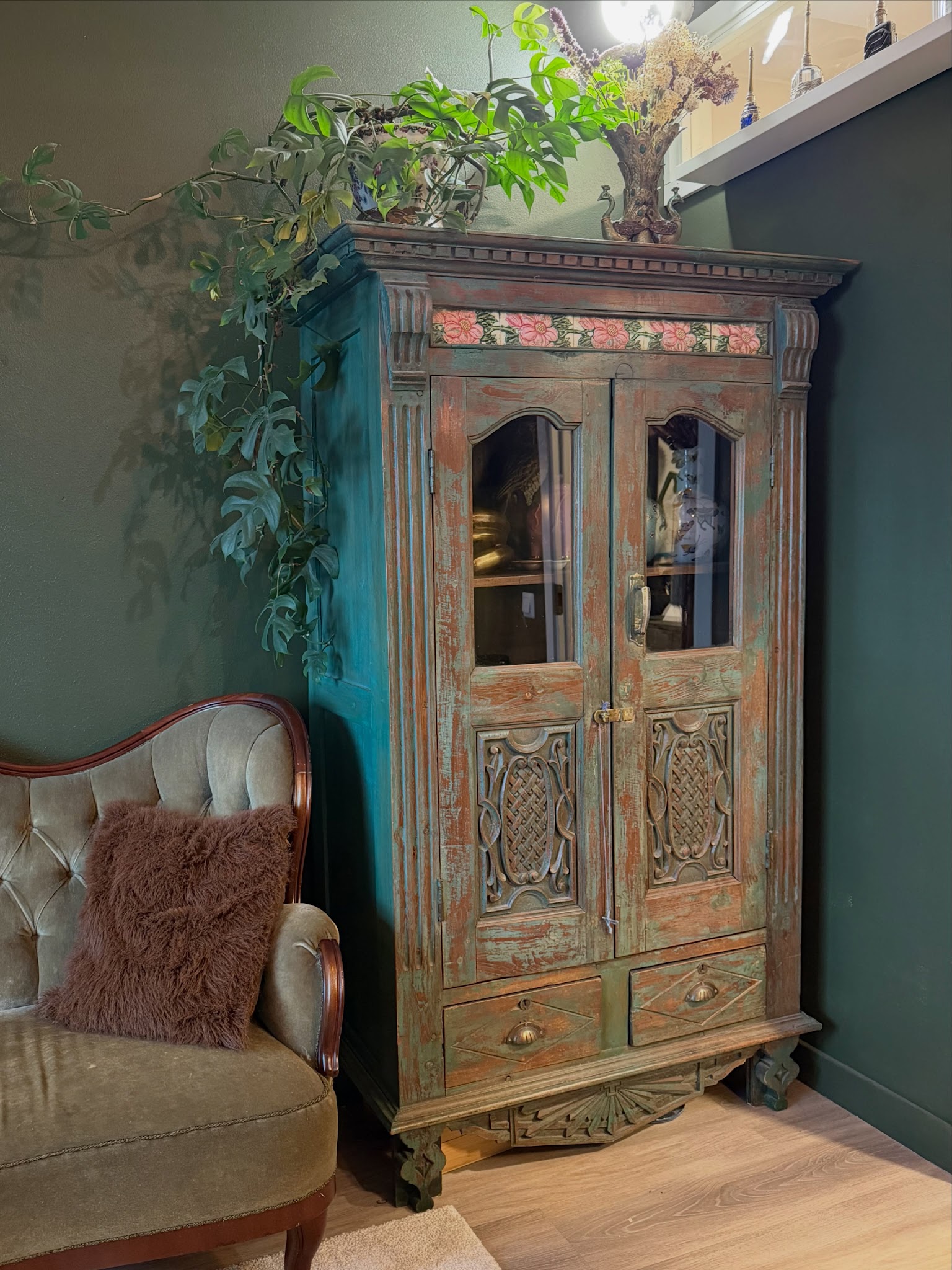 11. Let a Weathered Cabinet Carry the Pattern