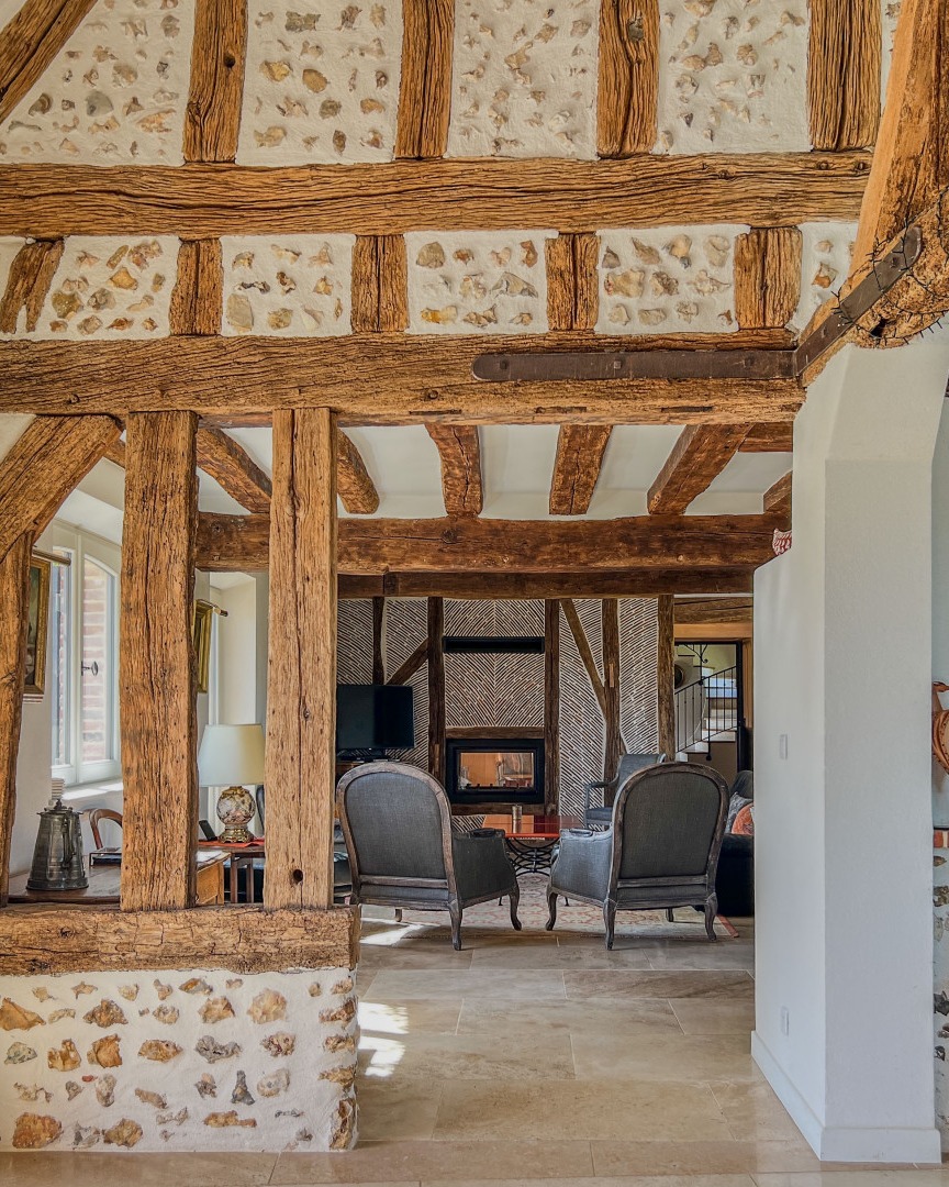 17. Frame the Sitting Area with Exposed Timber