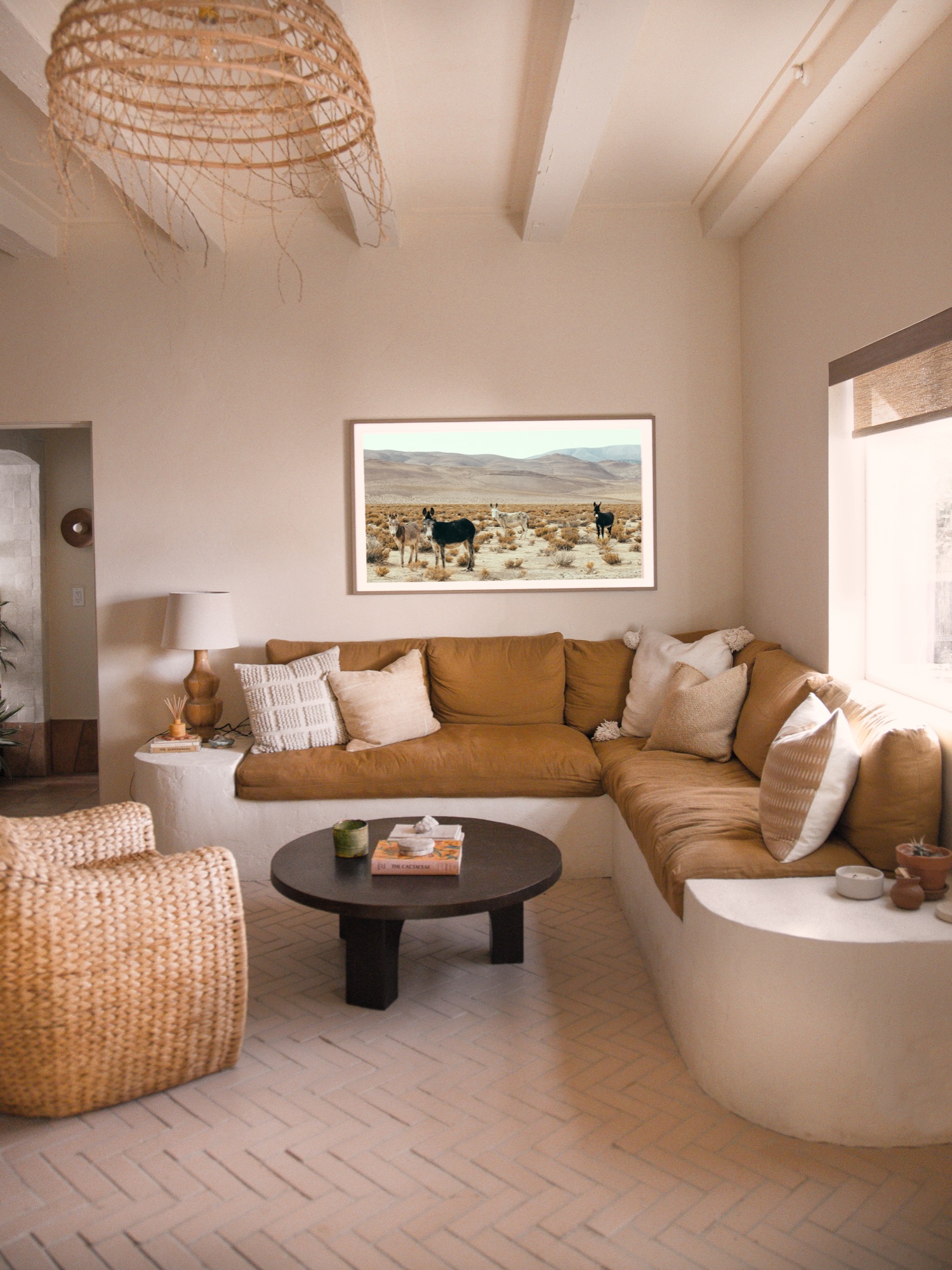 4. Soften a Corner With Rounded Built-In Seating