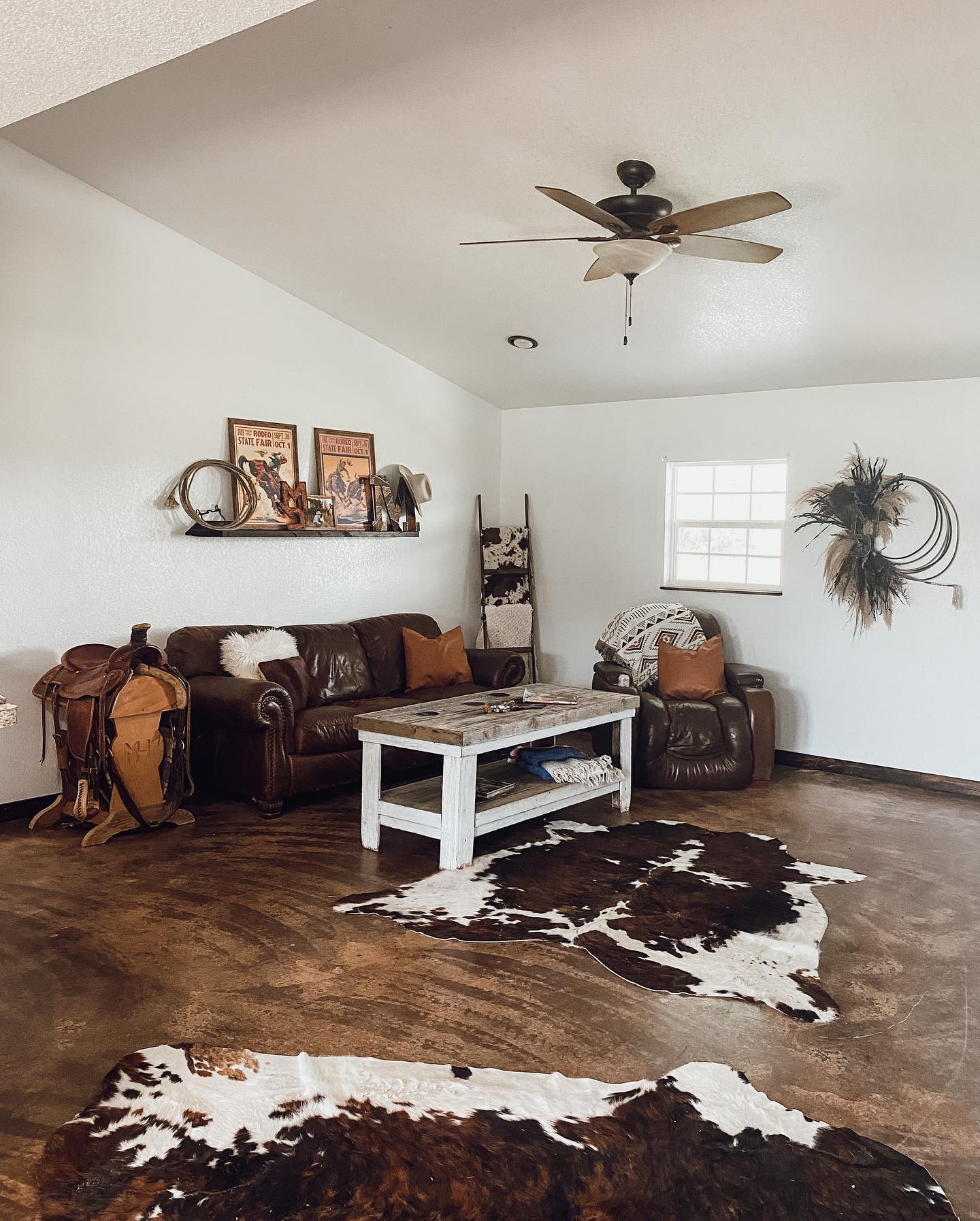 20. Keep Western Memorabilia Above a Simple Sofa