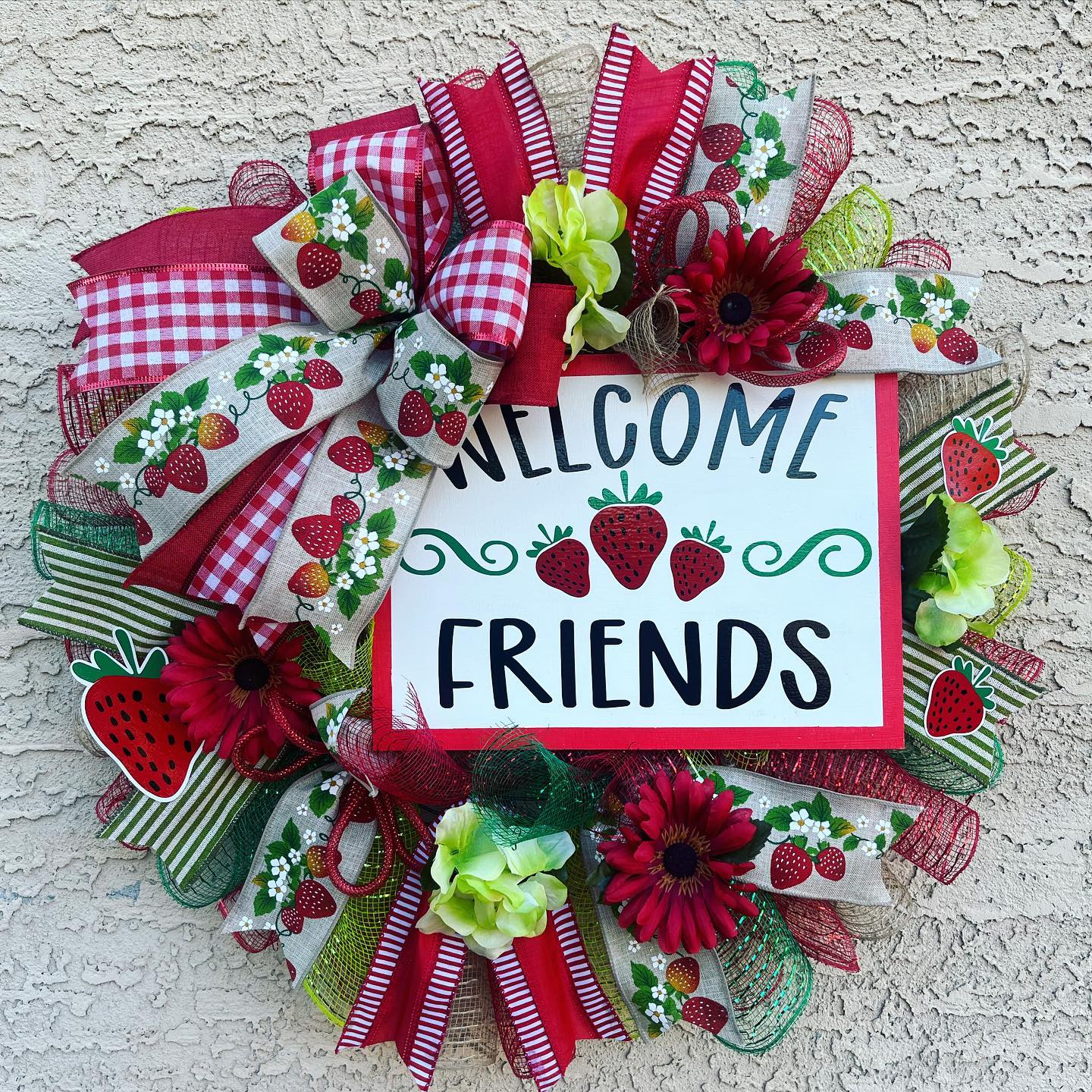 15. Use Strawberry Ribbon for a Garden Welcome
