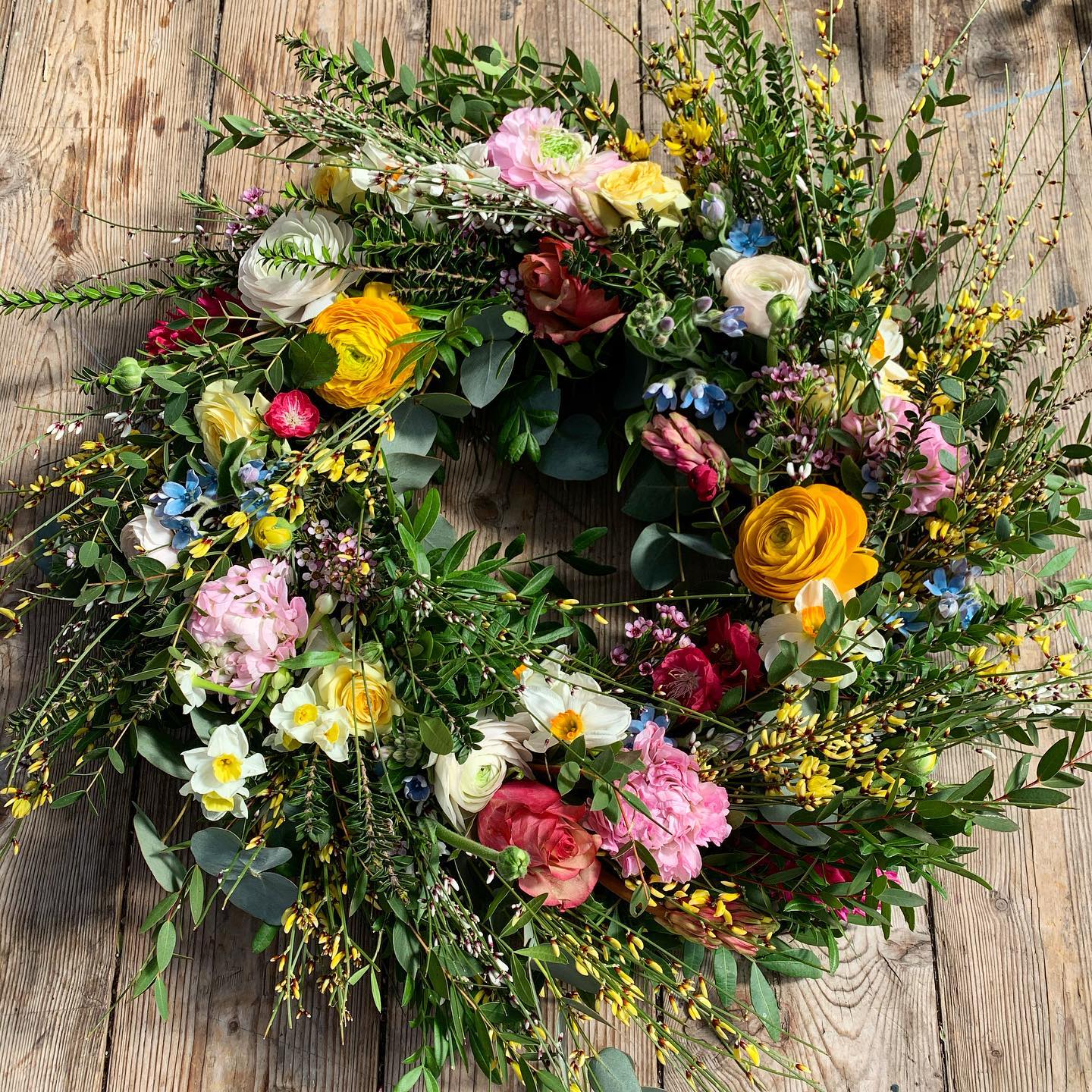 4. Gather a Loose Ring of Spring Garden Flowers
