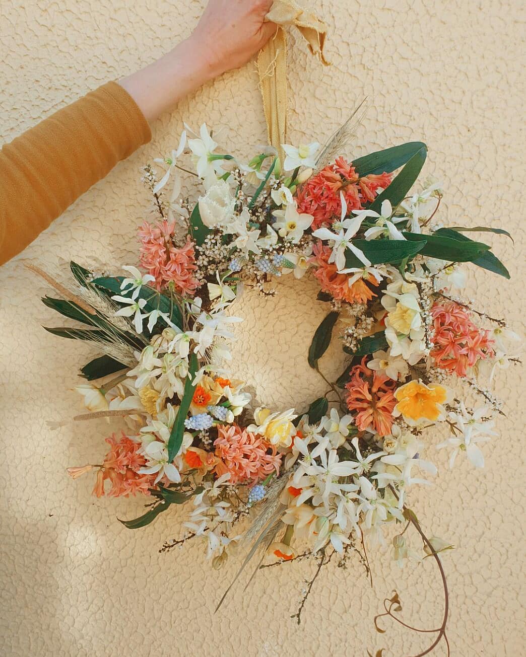 12. Warm White Spring Flowers With Coral Accents