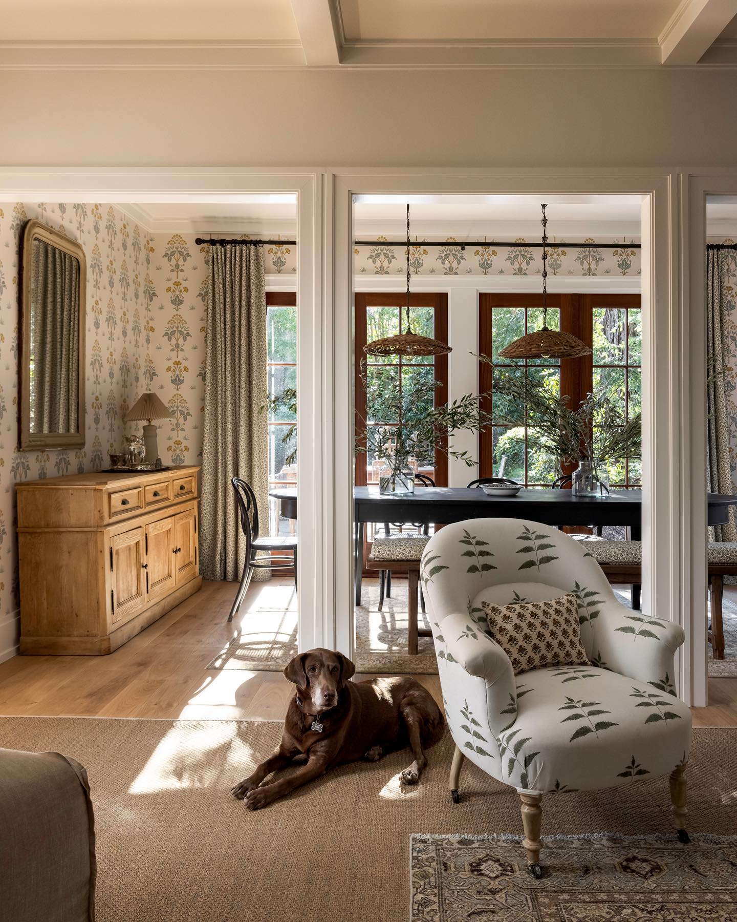 14. Connect Adjoining Rooms With Leafy Patterns