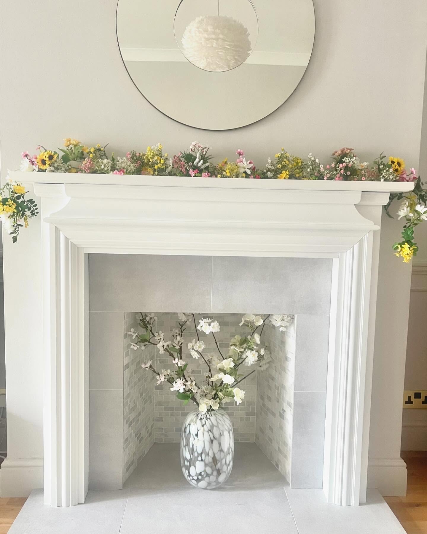 14. Make a Low Flower Border Under a Round Mirror