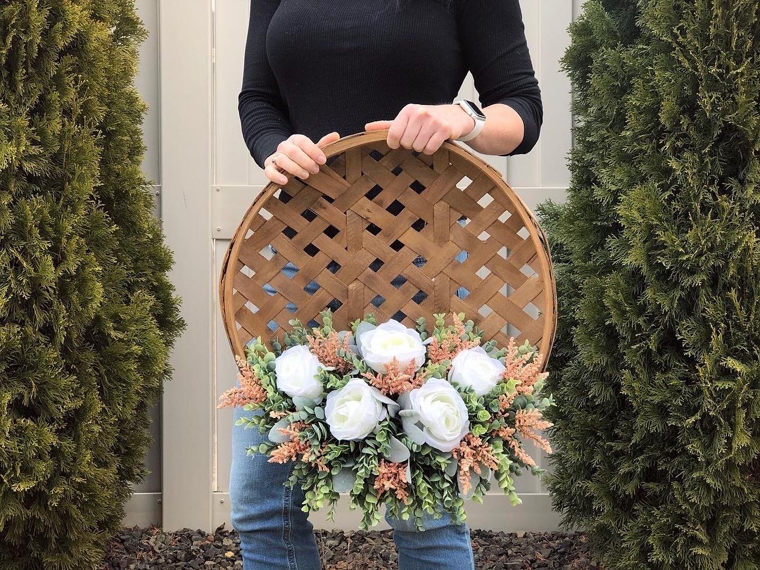 6. An Open Basket with White Roses