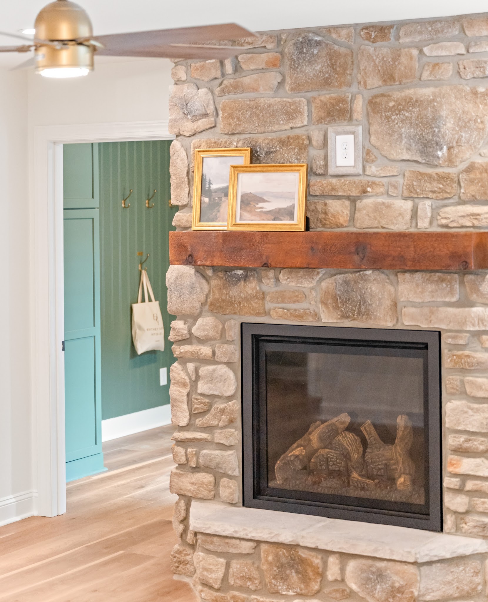 18. Pick Accent Colors from Warm Stone Undertones