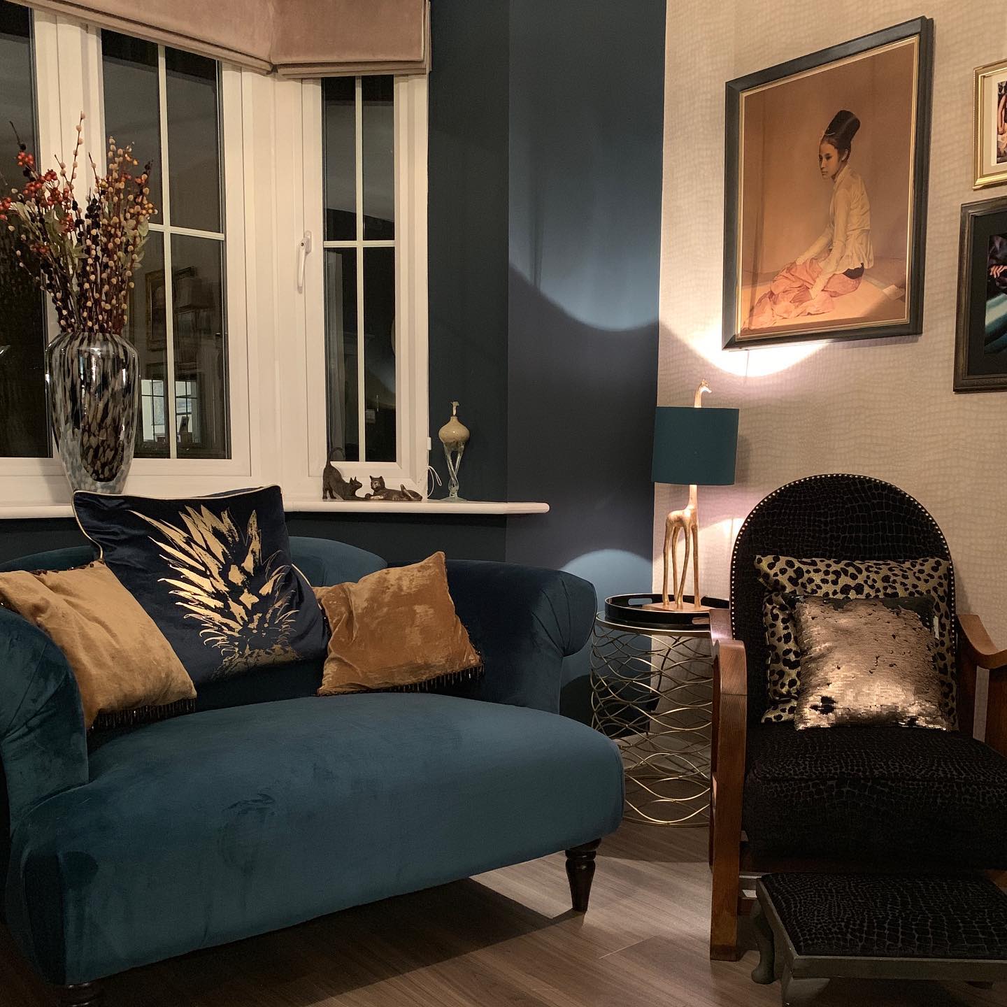 14. Give a Bay Window a Teal Conversation Seat