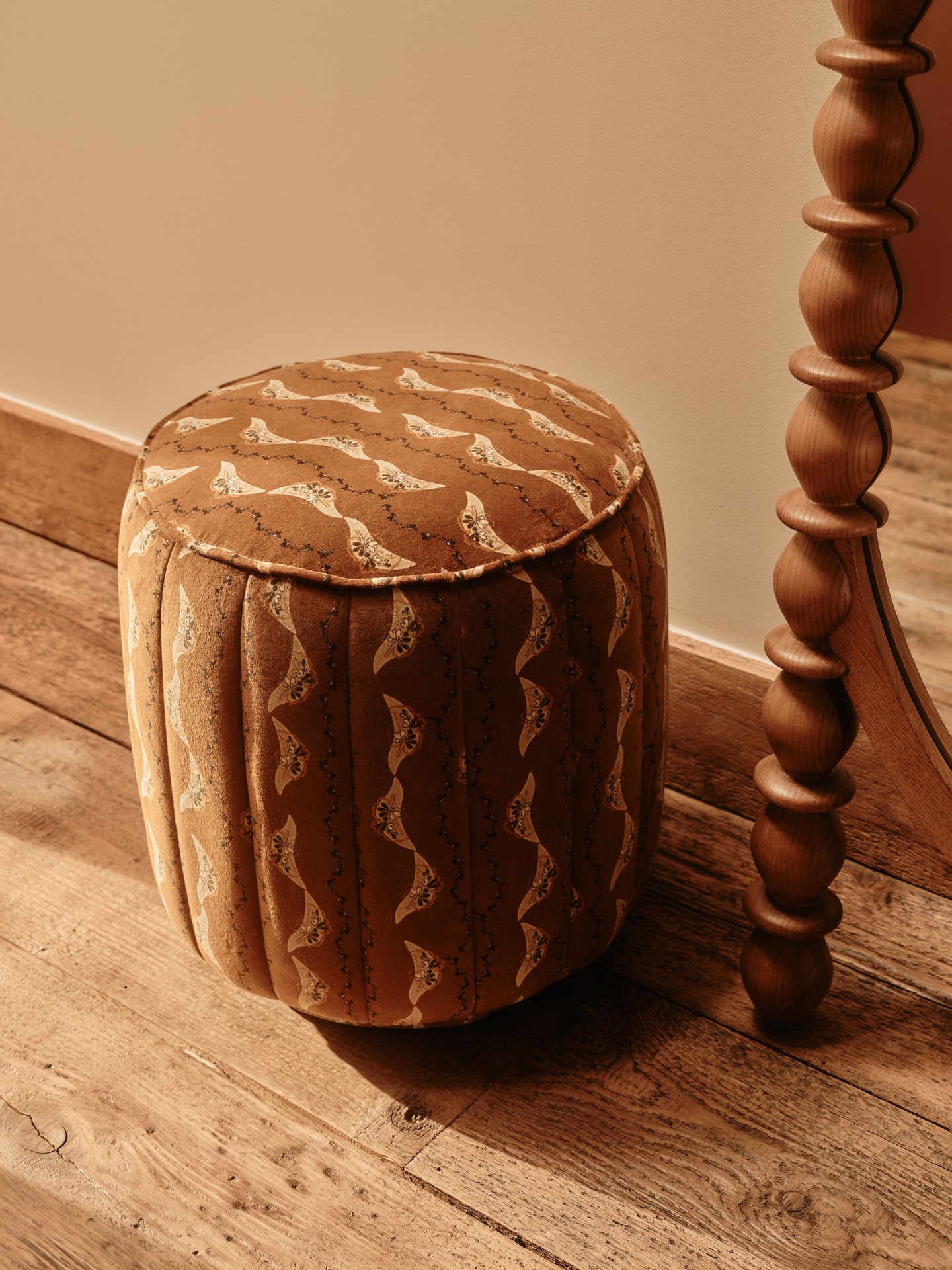 10. Introduce Terracotta With a Patterned Ottoman