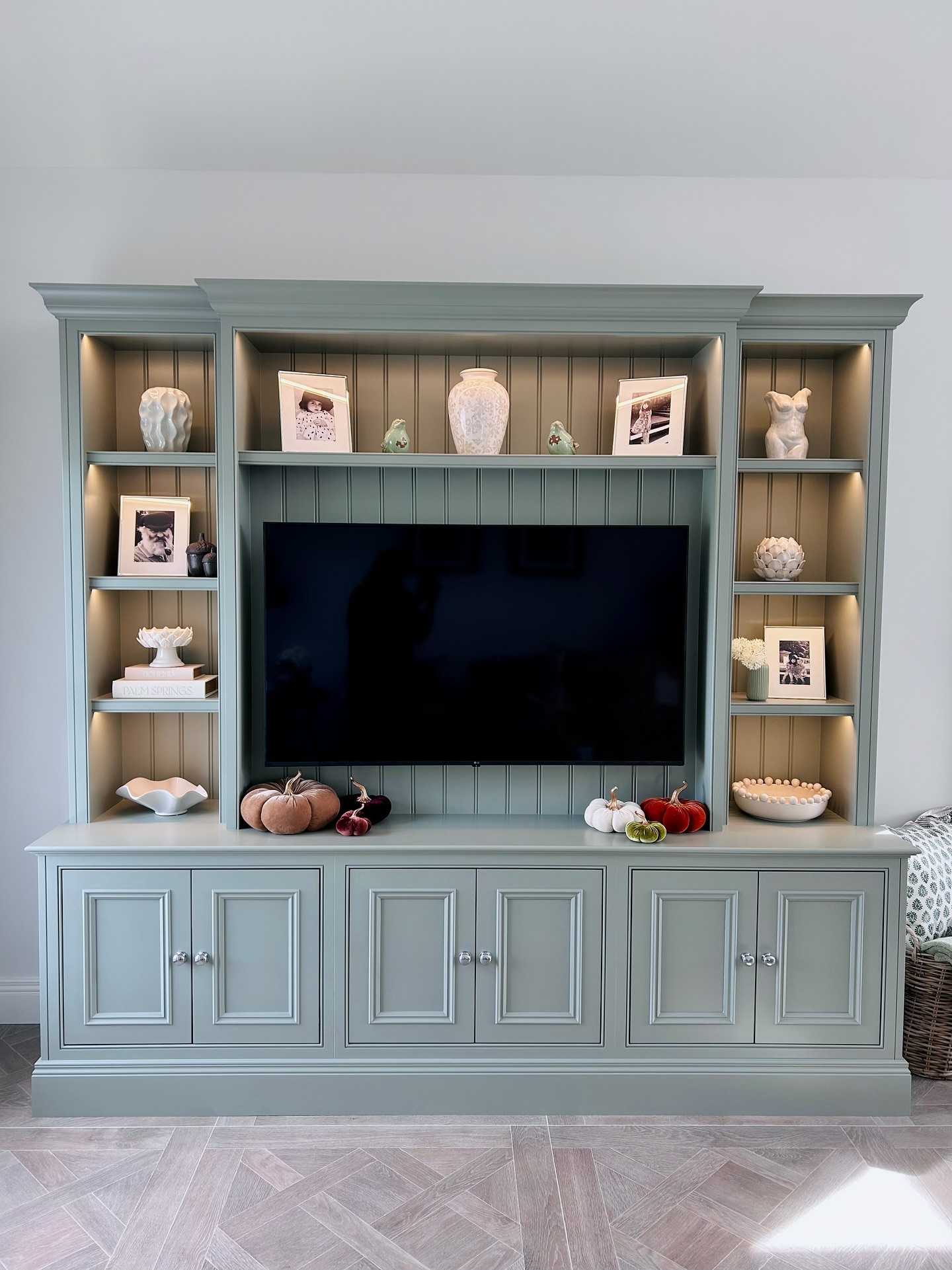 6. Choose a Hutch Shape in Soft Green