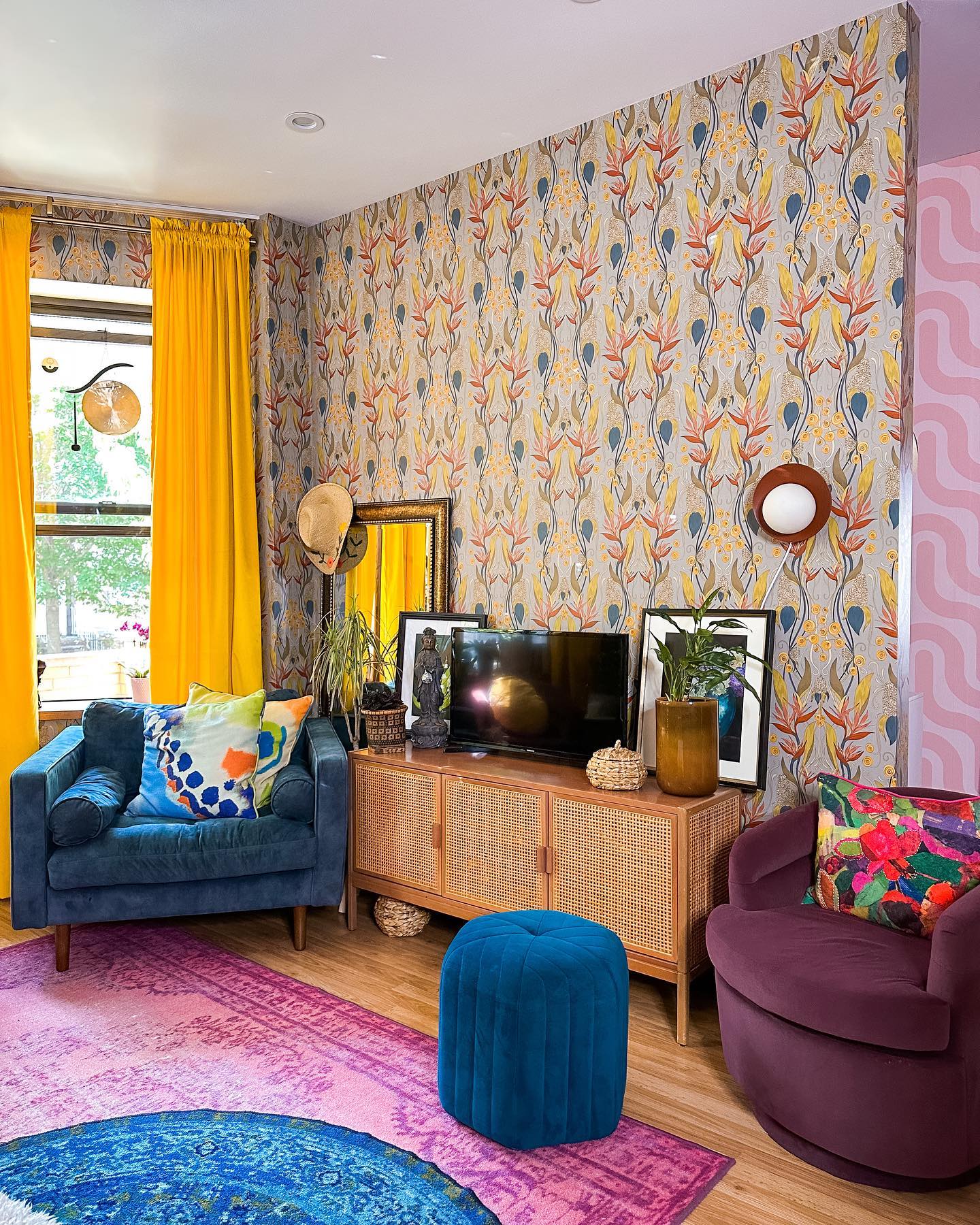 17. Let Botanical Wallpaper Set the Room in Motion