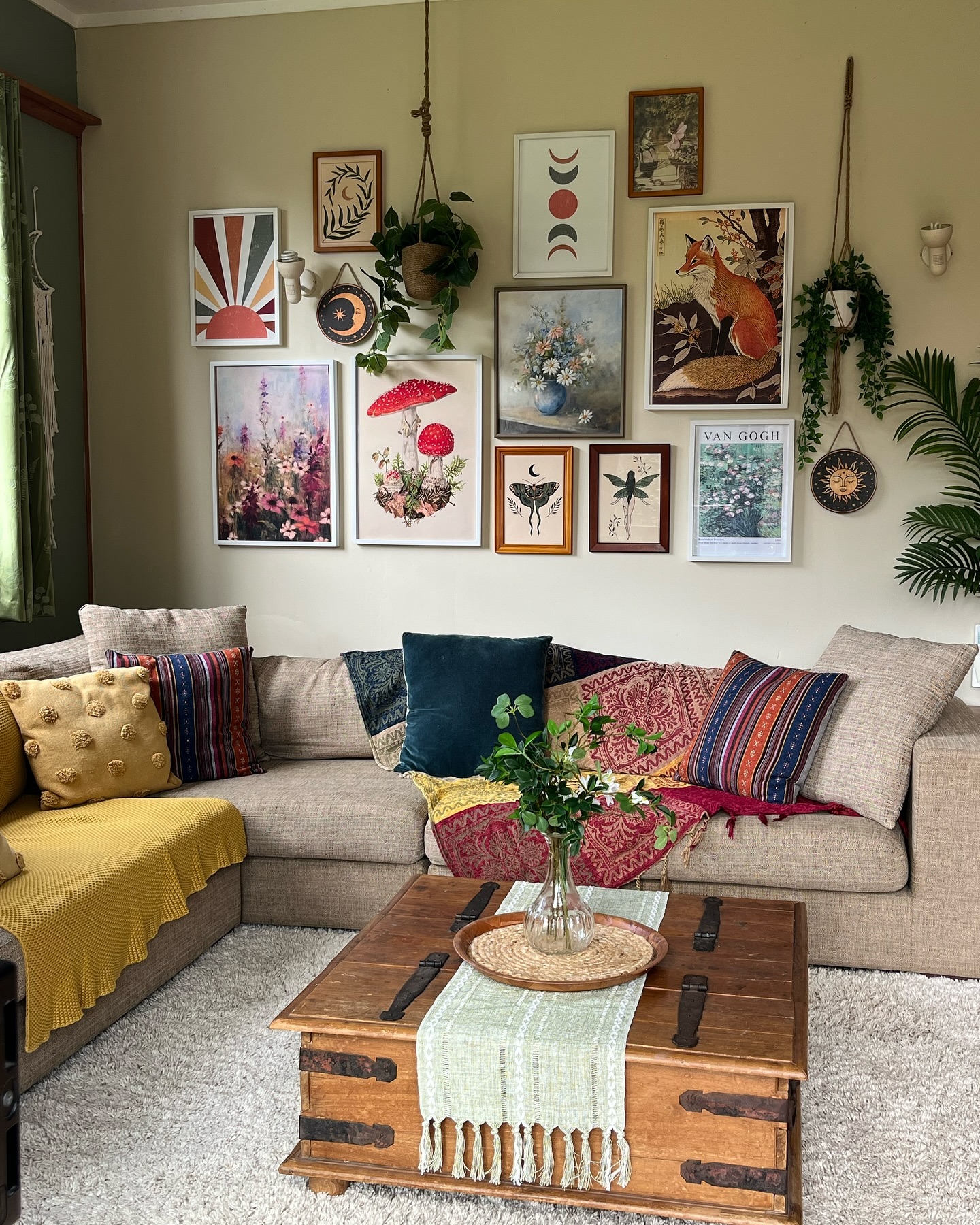 17. Mix Woodland Prints With Sun and Moon Art