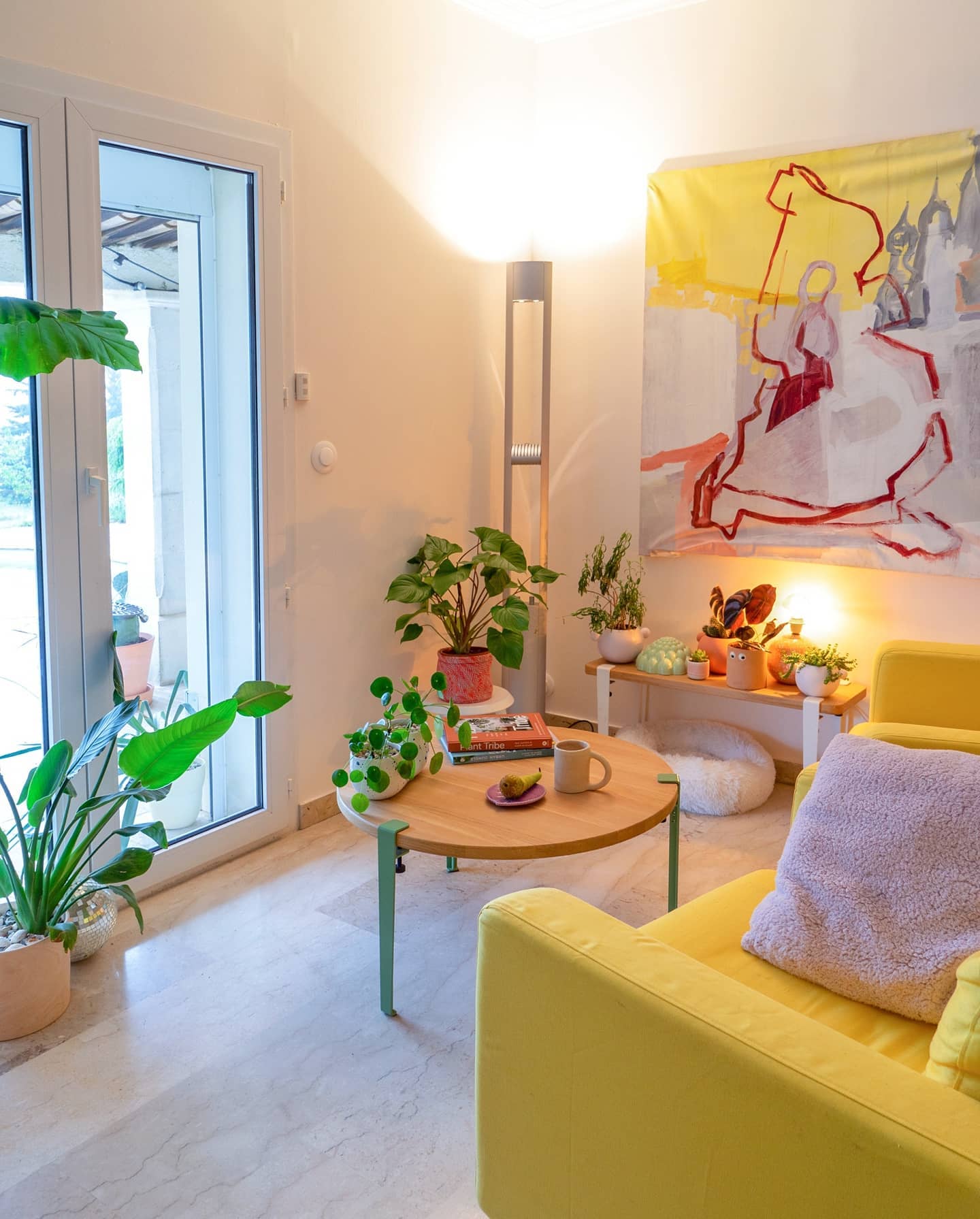 2. Surround a Yellow Seat With Greenery