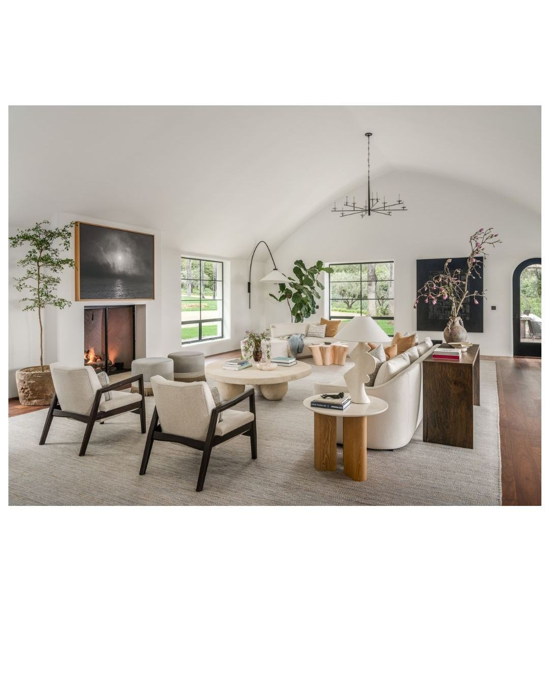 6. Gather Pale Seating Around a Round Table